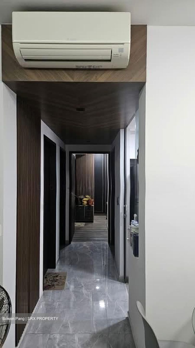 The Brownstone (D27), Condominium #554537321